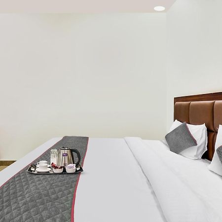 Hotel O Golden Grand Agra  Kültér fotó
