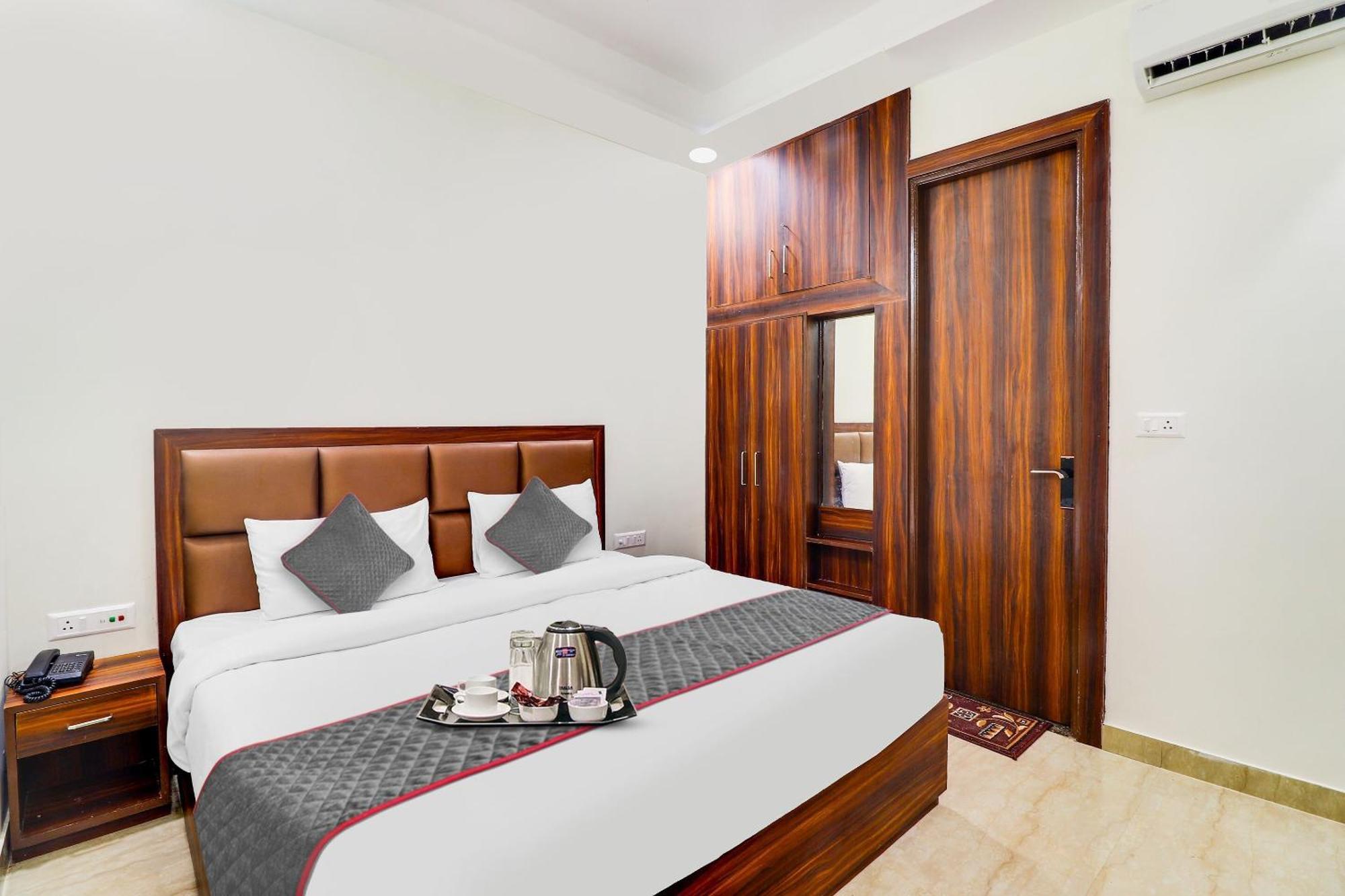 Hotel O Golden Grand Agra  Kültér fotó